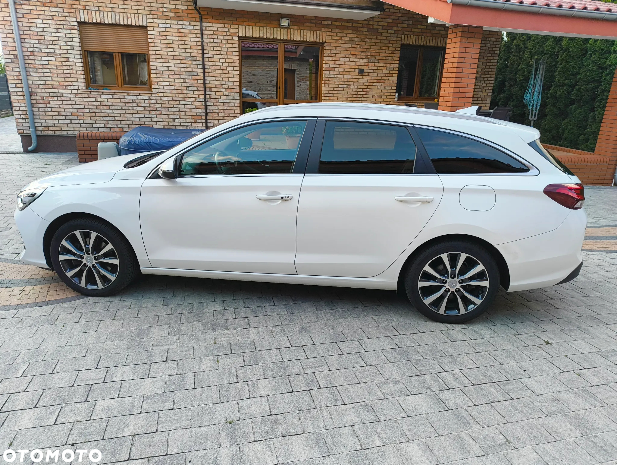 Hyundai i30 Kombi 1.4 T-GDI DCT Premium - 8