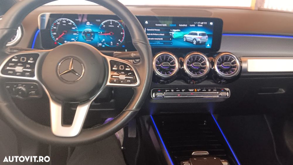 Mercedes-Benz GLB - 16