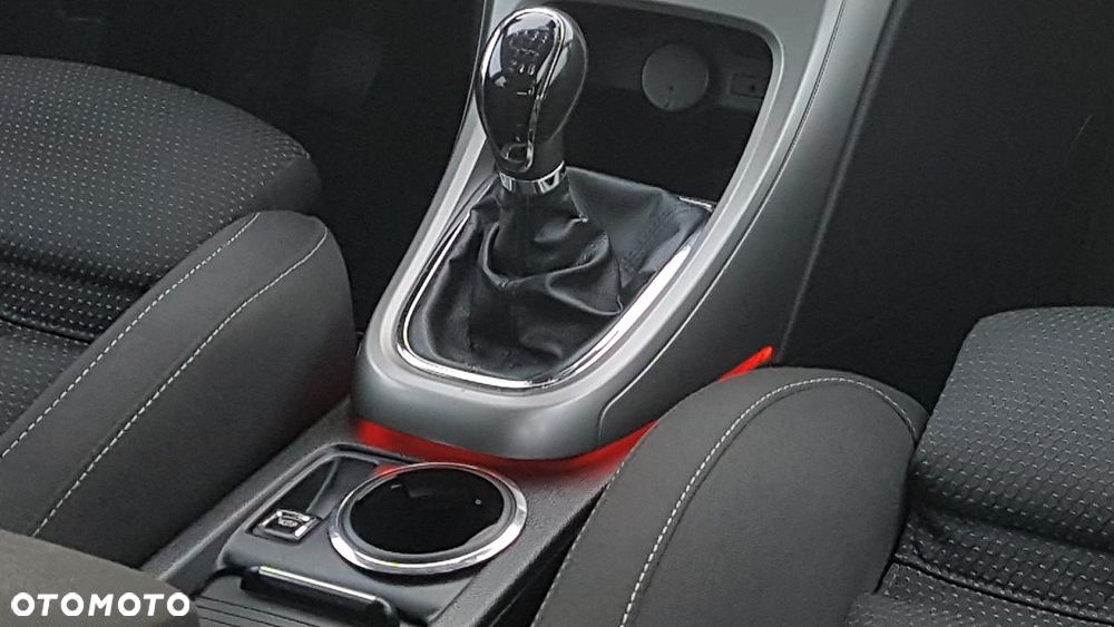 Opel Astra 1.4 T Sport S&S - 35