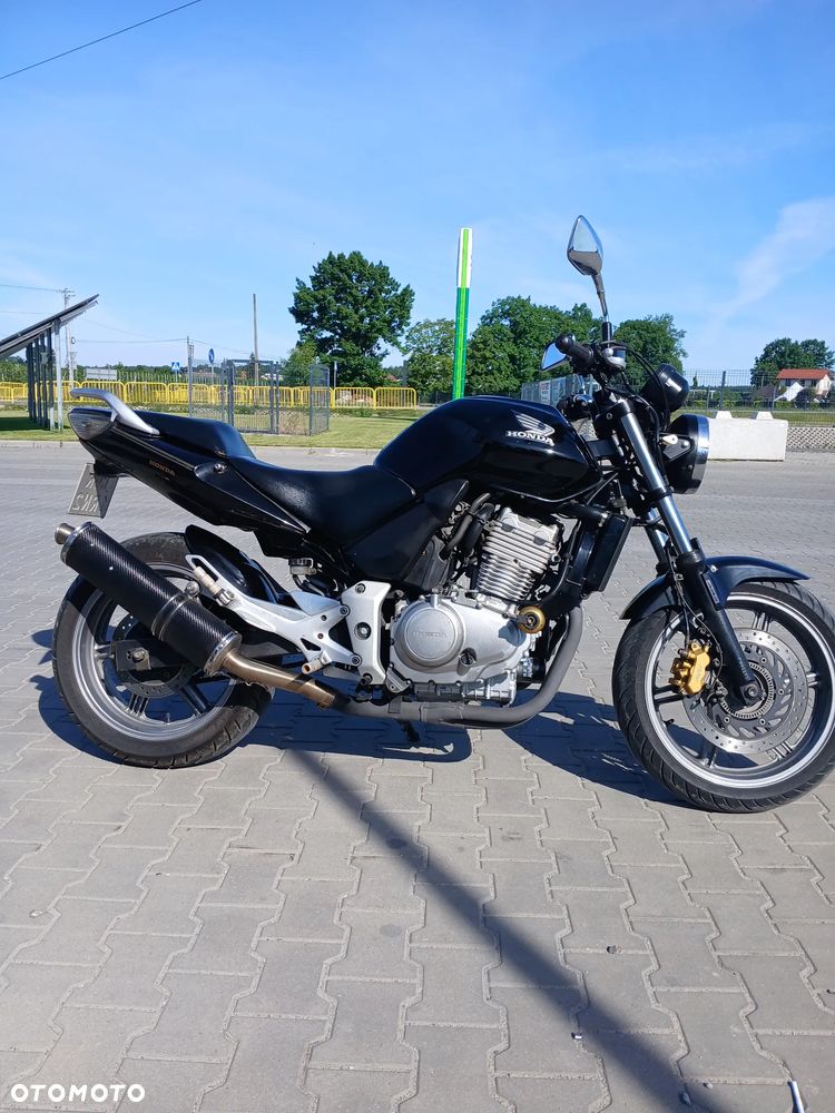 Honda CBF - 1