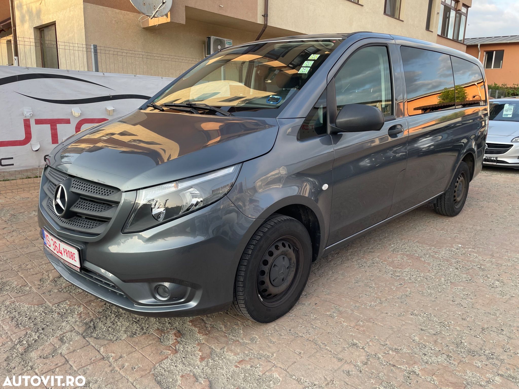 Mercedes-Benz Vito 111 CDI (BlueTEC) Tourer Lang PRO - 1