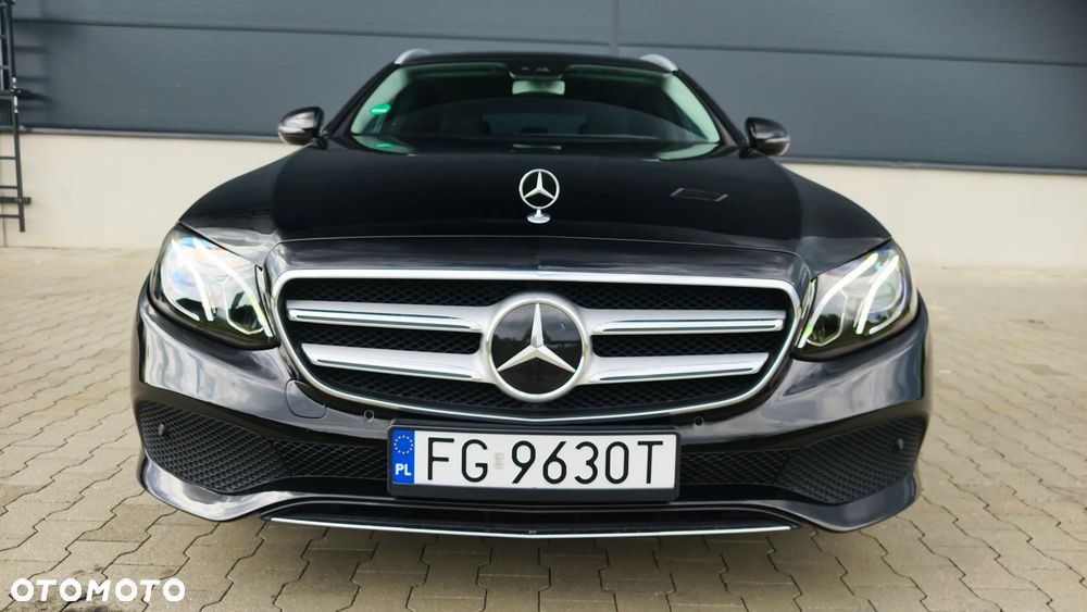 Mercedes-Benz Klasa E 220 d 9G-TRONIC Avantgarde - 3
