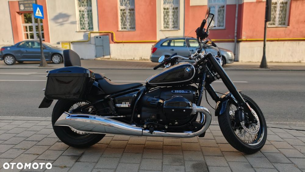 BMW R - 1