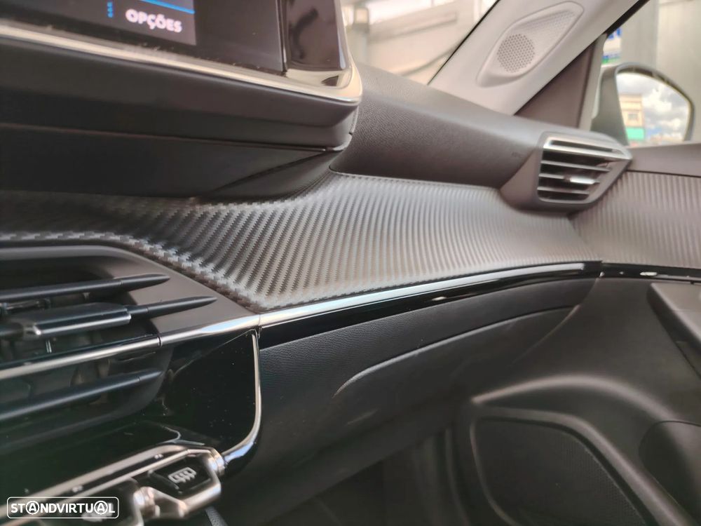 Peugeot 2008 PureTech 130 EAT8 Allure - 11