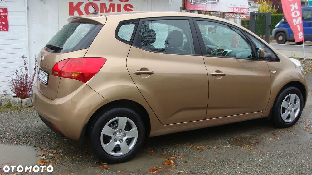 Kia Venga 1.4 L - 16