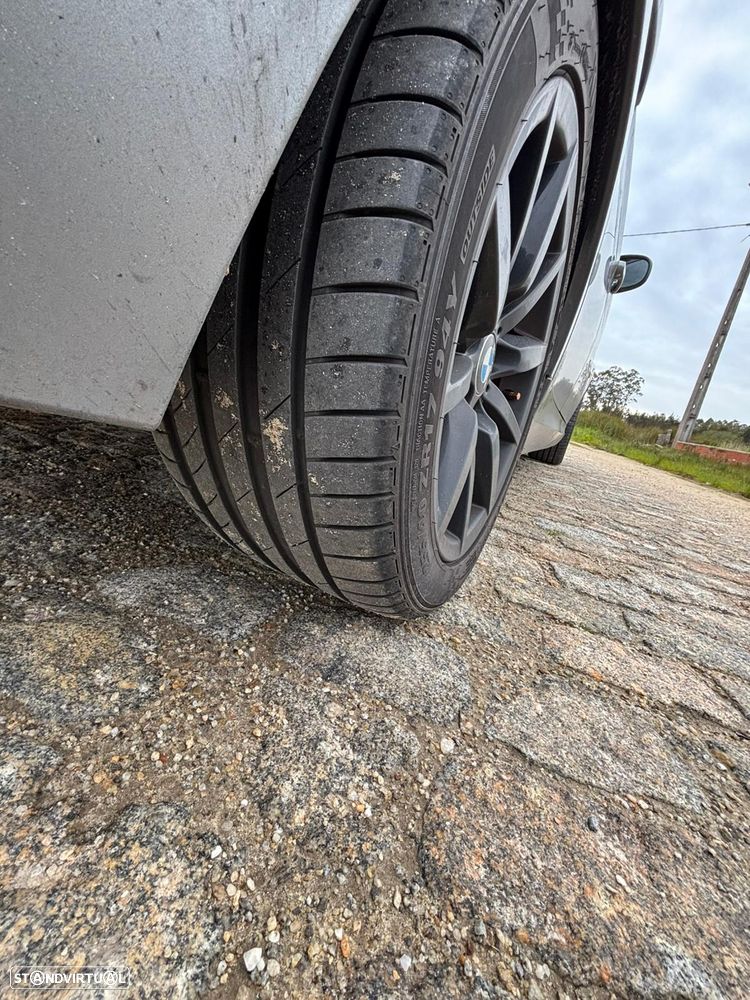 BMW 330 d xDrive DPF Aut. Edition Sport - 4