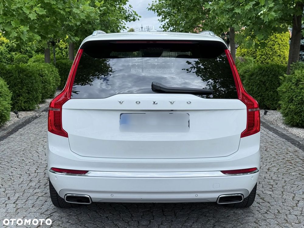 Volvo XC 90 - 8