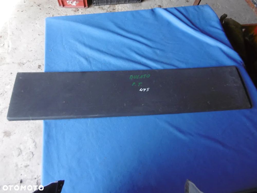 LISTWA DRZWI TYLNYCH PRAWYCH BOXER DUCATO JUMPER - 1