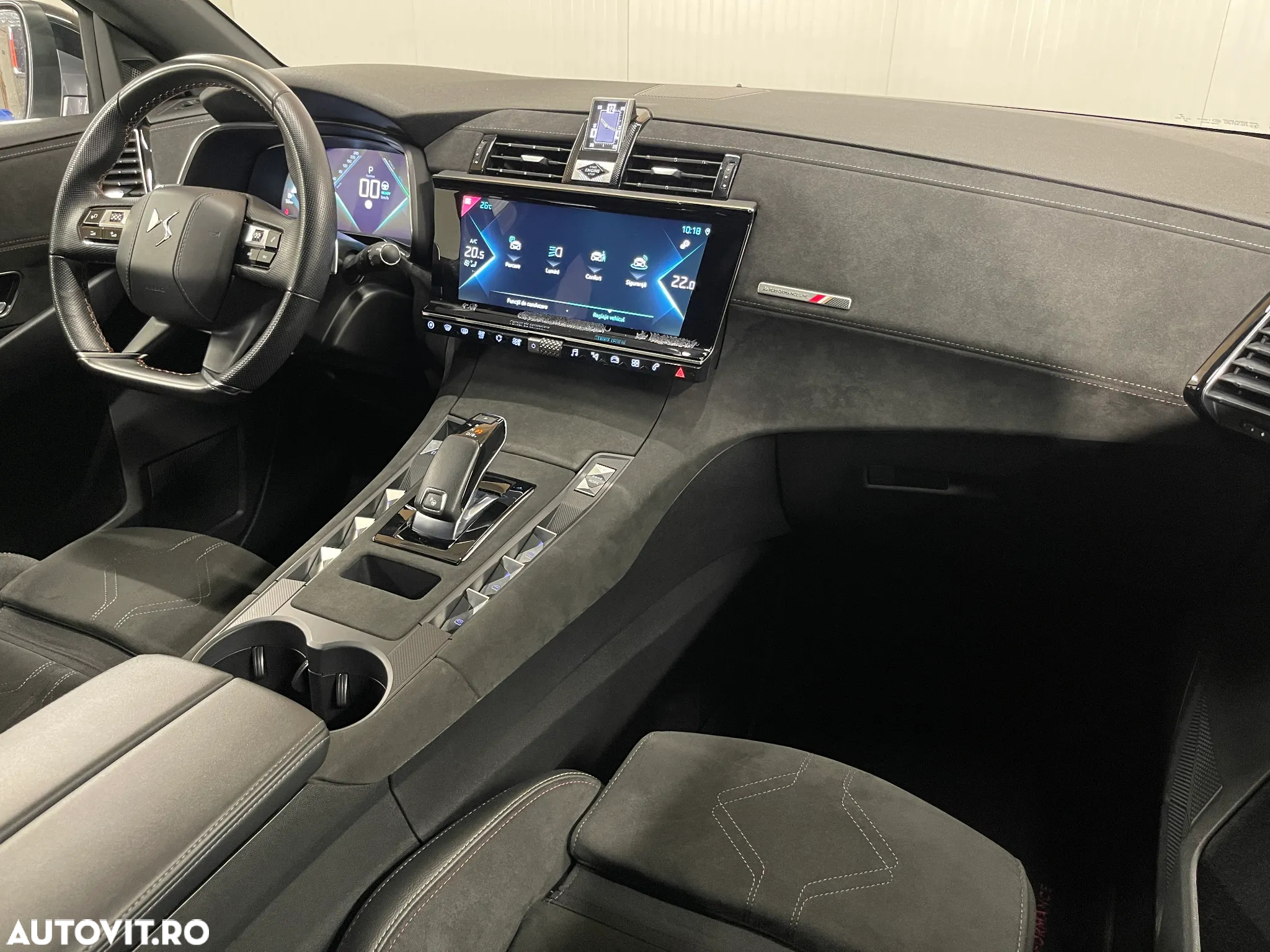 DS Automobiles DS 7 Crossback DS7 1.6 PHeV FWD 225 EAT8 PERFORMANCE LINE + - 8