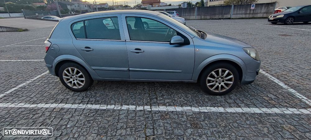 Opel Astra 1.3 CDTI Cosmo - 3