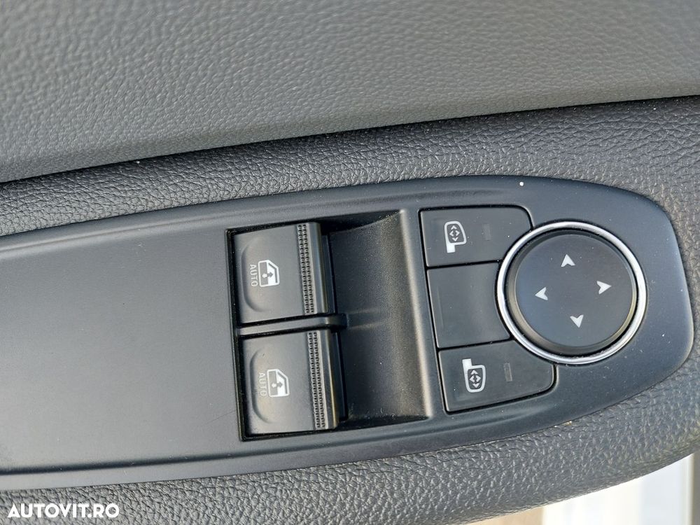 Renault Clio V Blue dCi Zen - 12