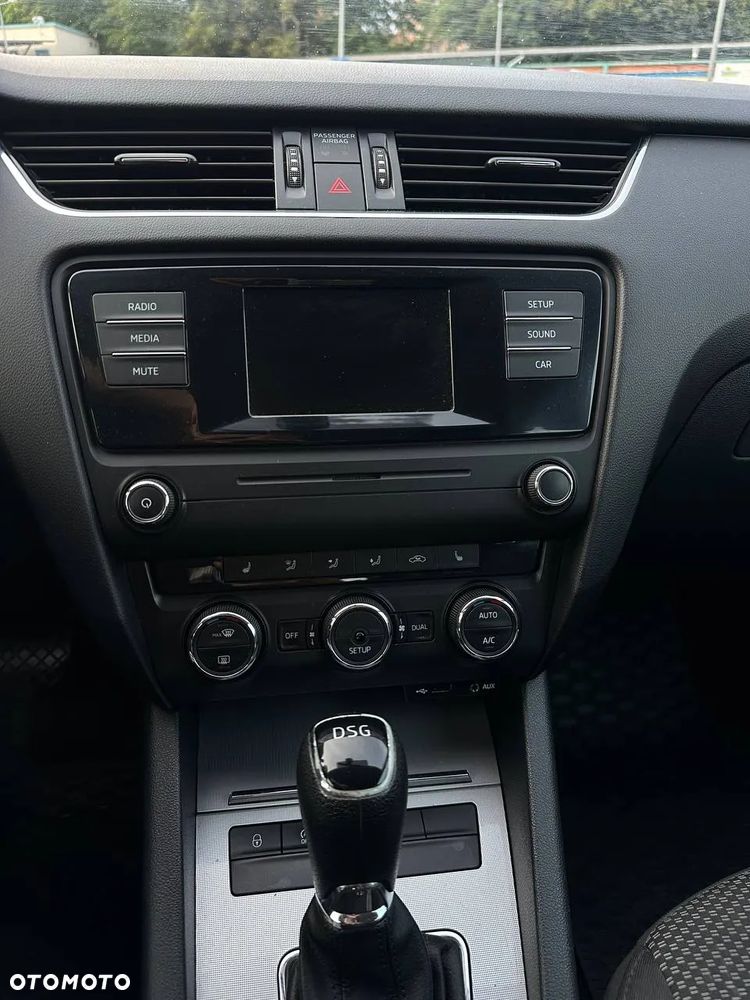 Skoda Octavia 1.6 TDI Active DSG - 10