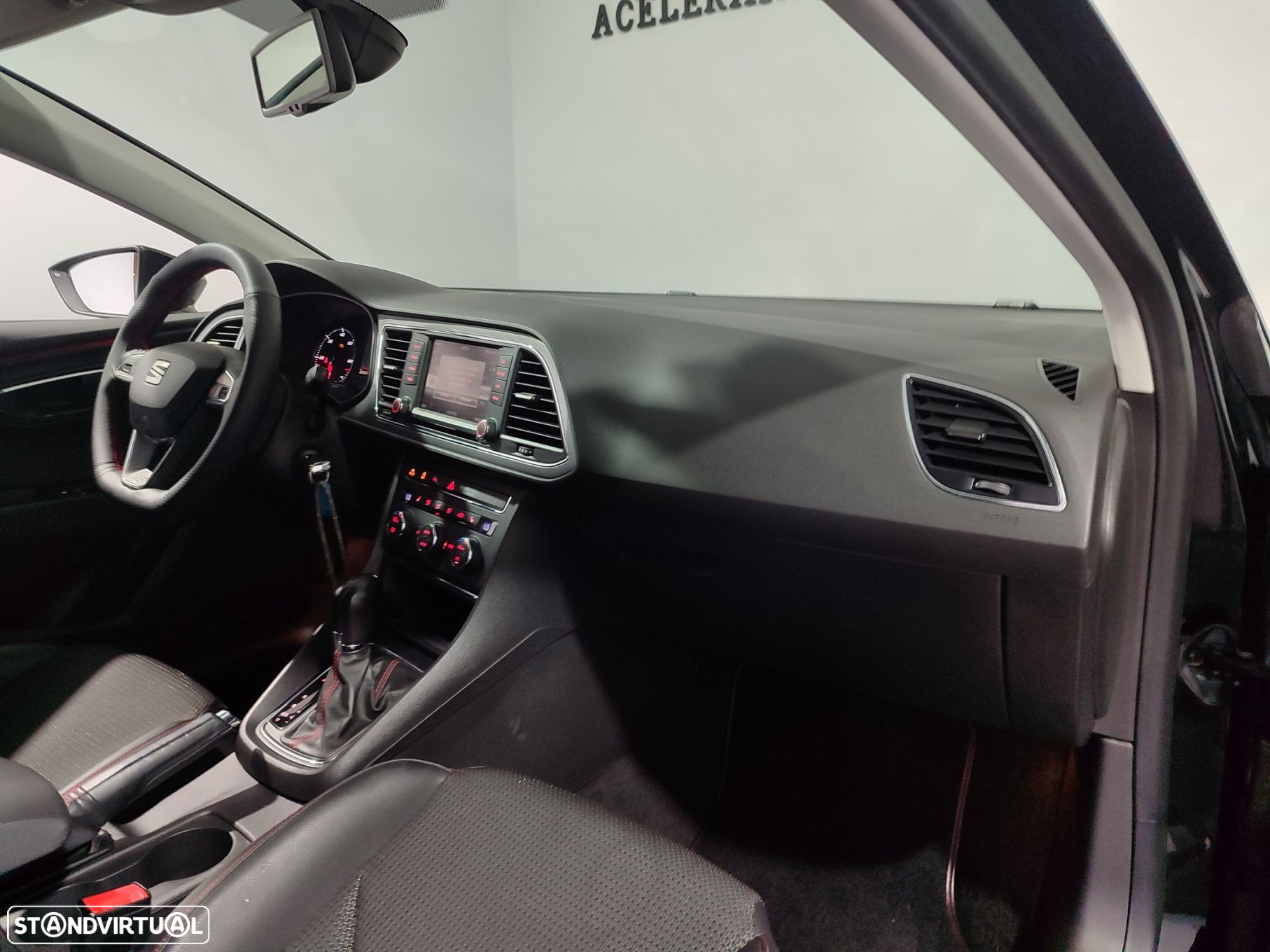 SEAT Leon ST 2.0 TDI FR DSG S/S - 20