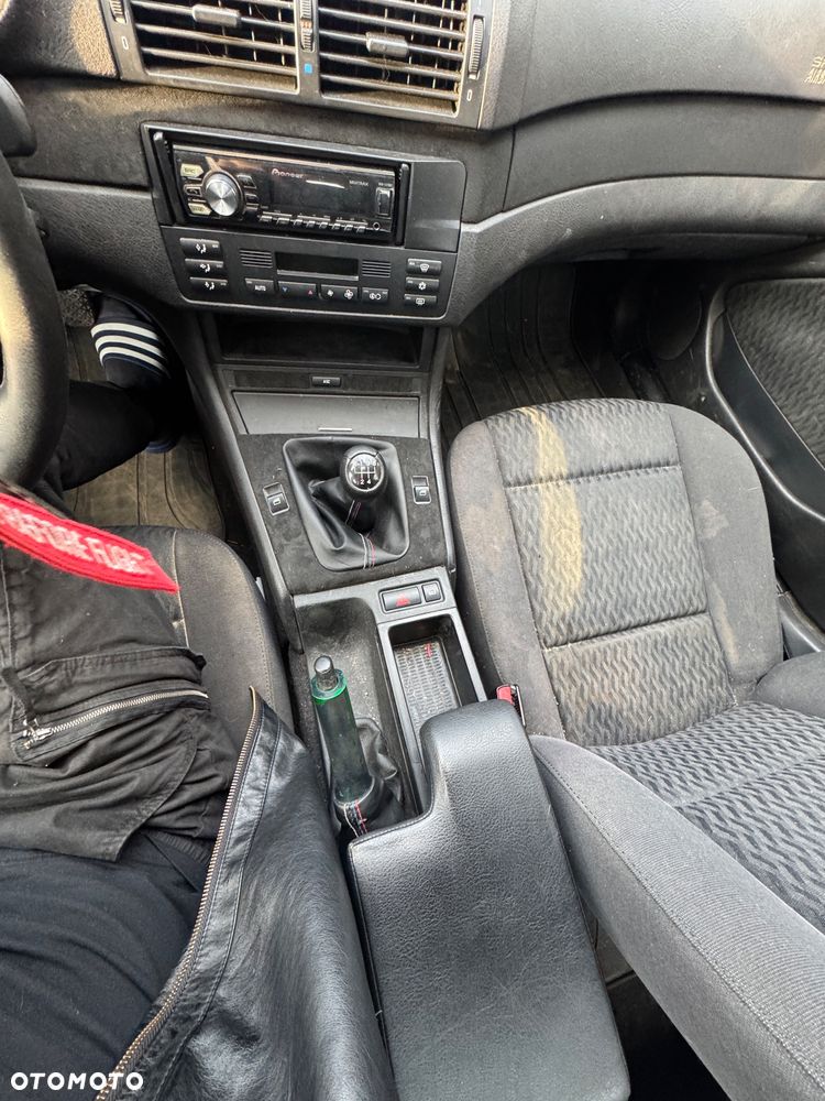BMW Seria 3 - 12