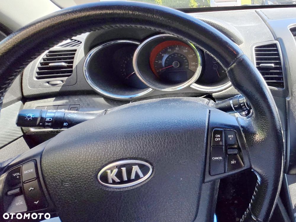 Kia Sorento - 9