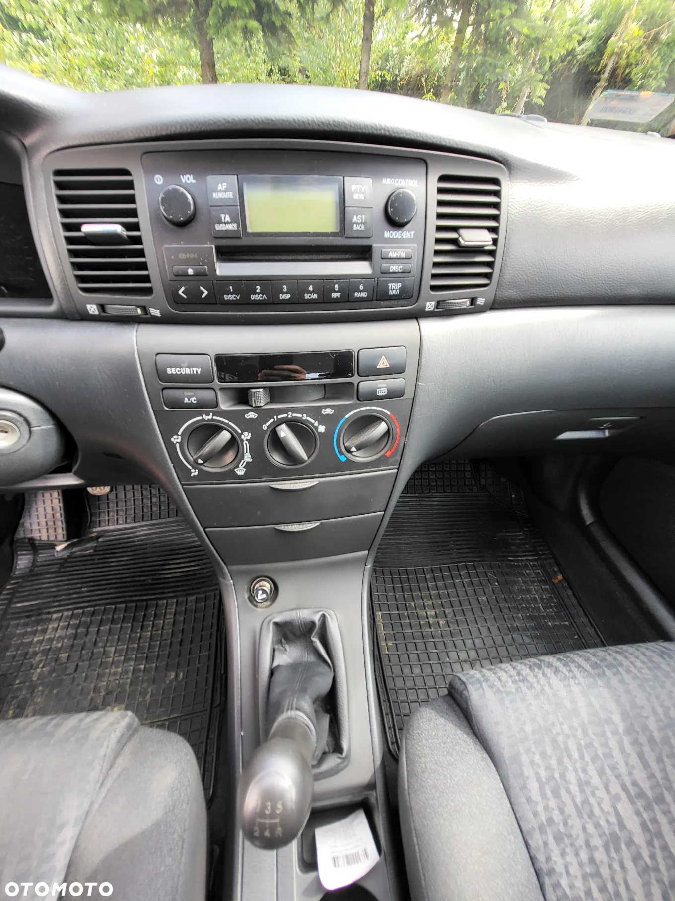 Toyota Corolla - 15