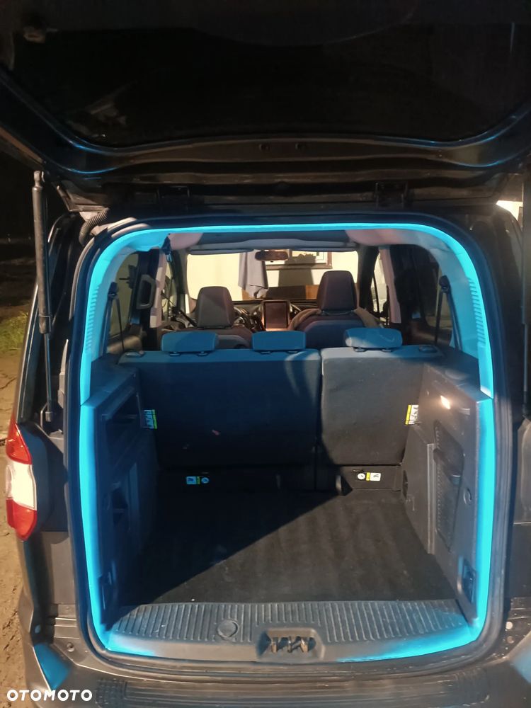 Ford Tourneo Courier 1.5 TDCi Titanium - 6