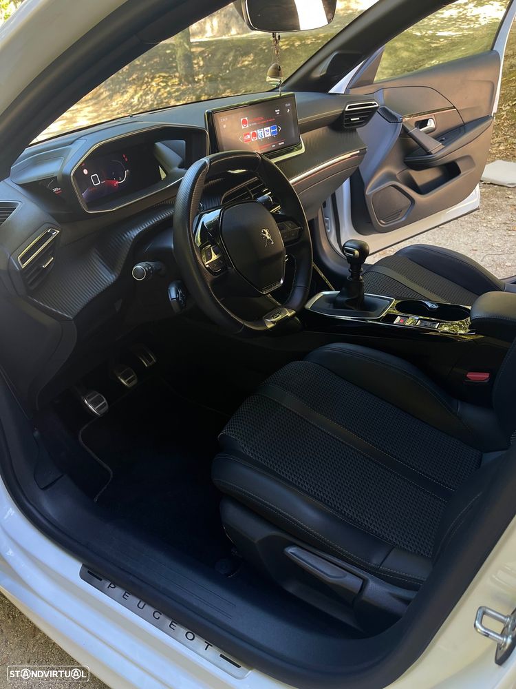 Peugeot 208 1.2 PureTech GT Line - 9