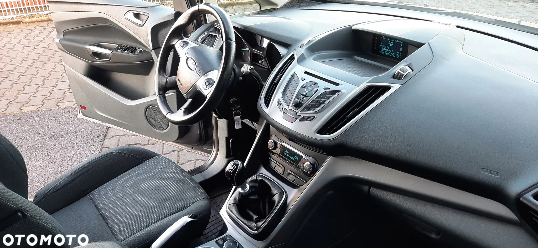 Ford Grand C-MAX - 22