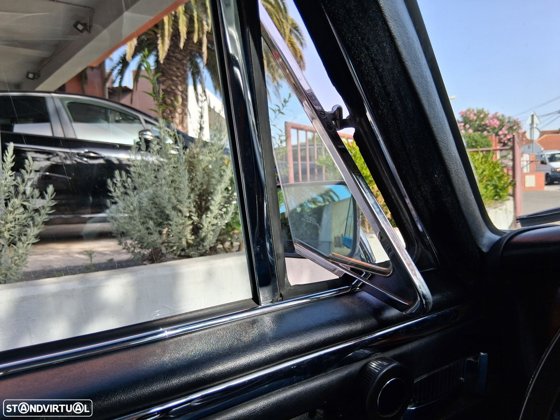 Daimler Sovereign - 38