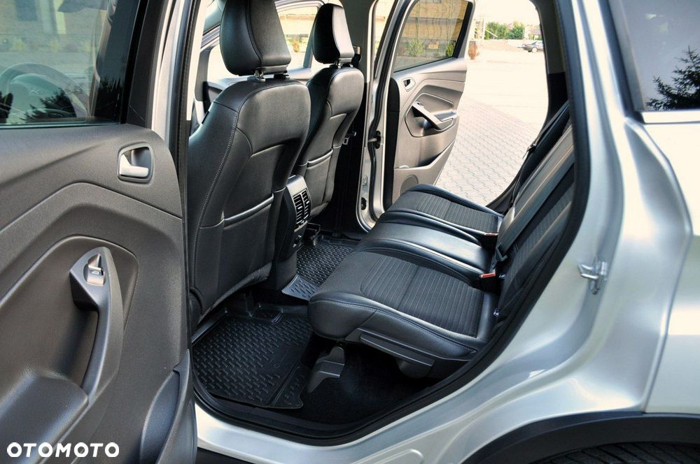 Ford Kuga - 21