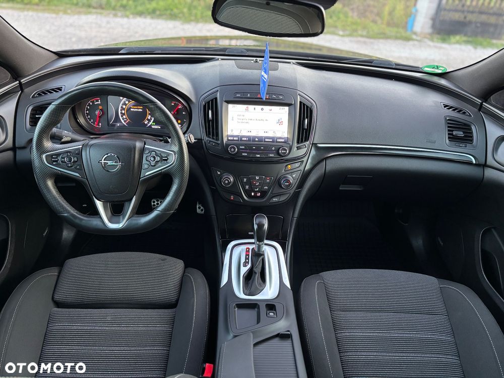 Opel Insignia - 15
