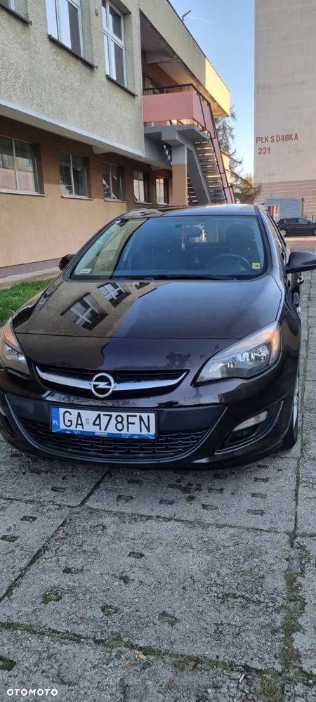 Opel Astra IV 1.6 CDTI Cosmo - 11