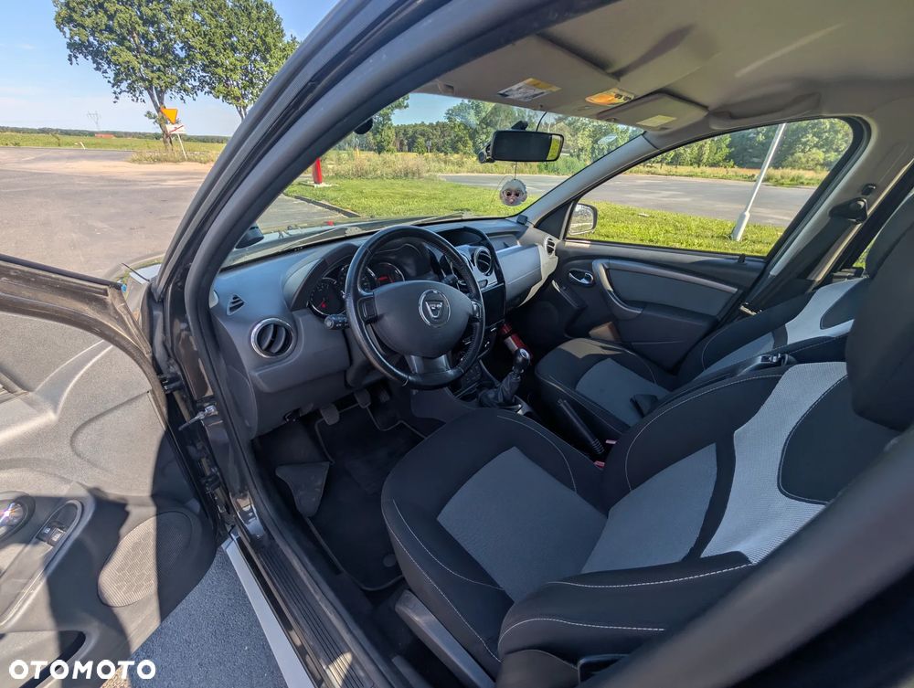 Dacia Duster 1.2 TCe Laureate S&S EU6 - 10
