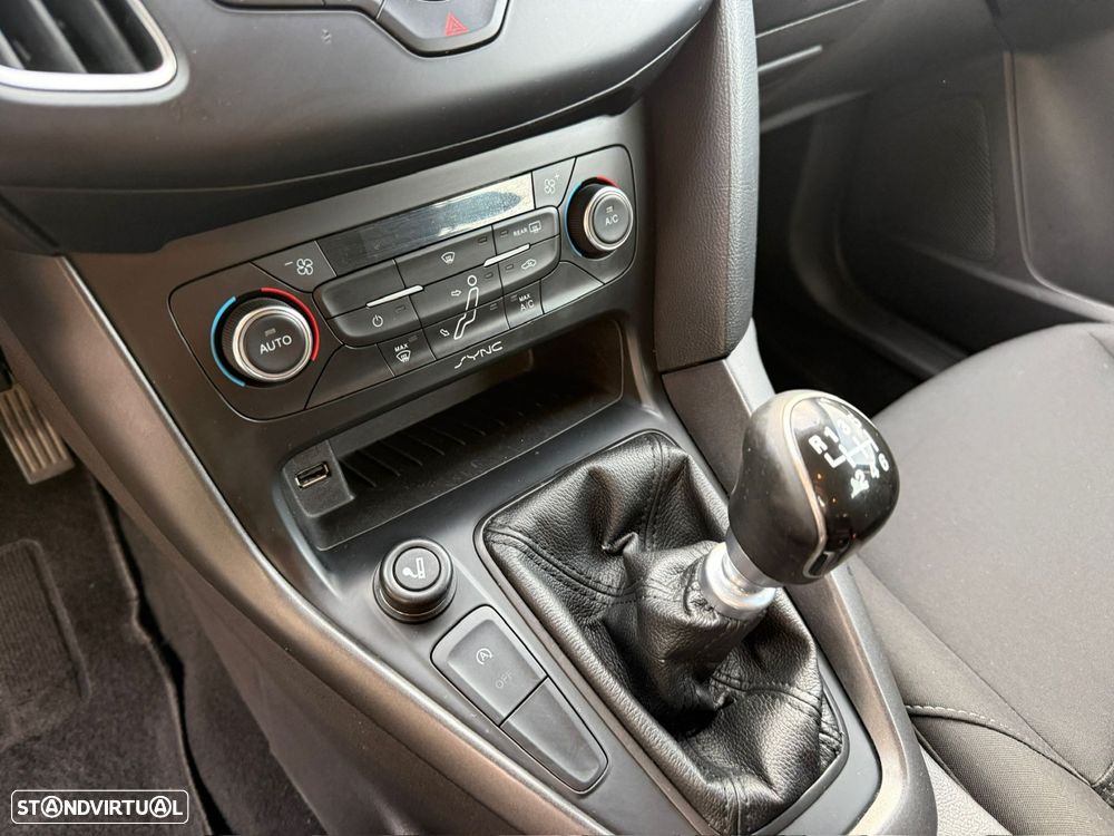 Ford Focus - 10