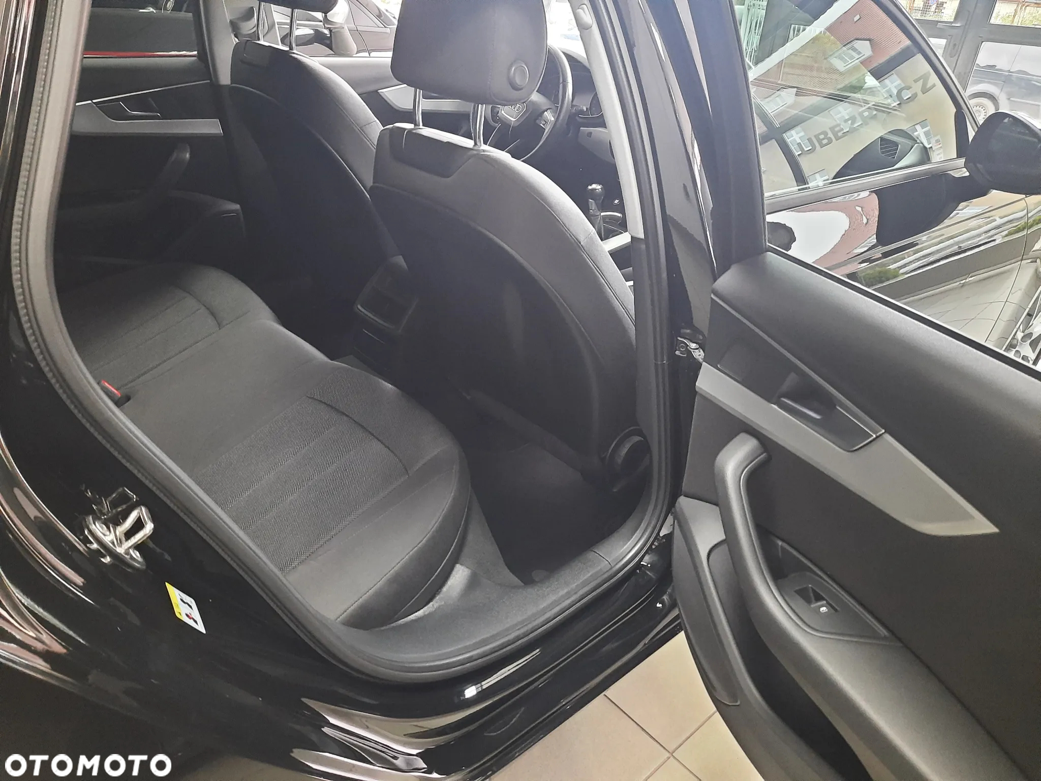 Audi A4 Avant 2.0 TDI - 11