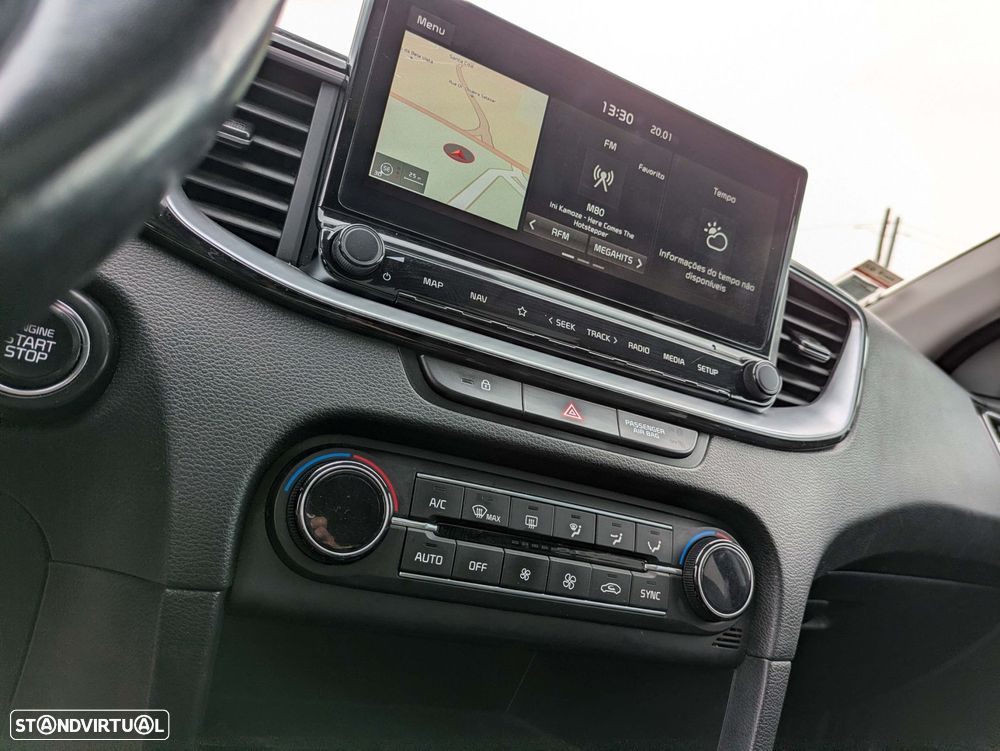 Kia Ceed SW 1.6 CRDi MHEV Drive+SRF - 29