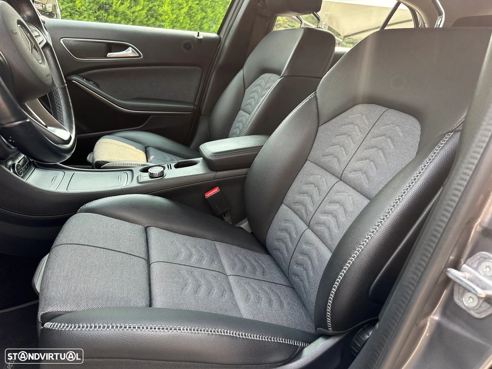 Mercedes-Benz GLA 200 d 7G-DCT Urban - 17