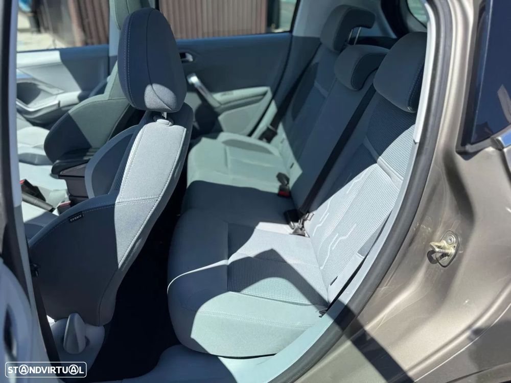 Peugeot 208 1.6 e-HDi Allure 2-Tronic - 18