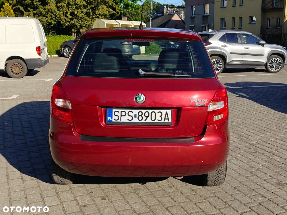 Skoda Fabia 1.2 HTP Active - 10