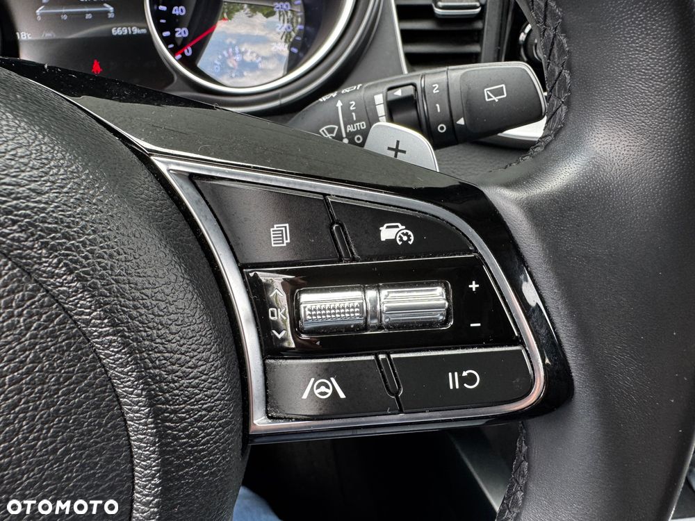 Kia Ceed 1.5 T-GDI Business Line DCT - 23