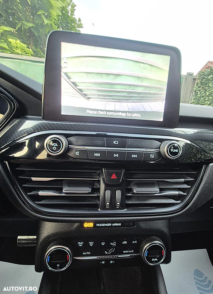 Ford Kuga 1.5 TDCi 2x4 Aut. ST-Line - 14