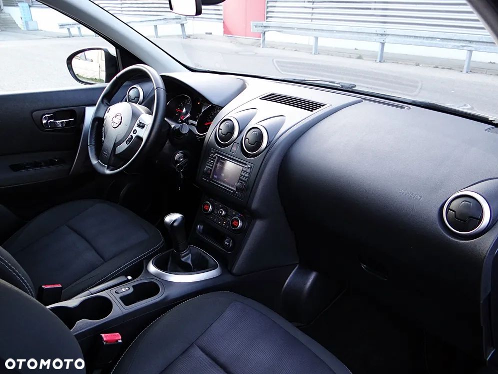 Nissan Qashqai 1.6 visia - 26