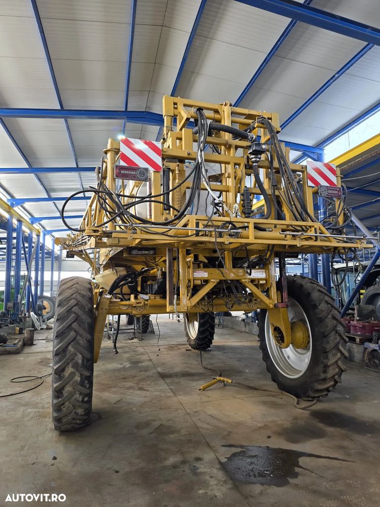 Challenger rogator 1074 - 10