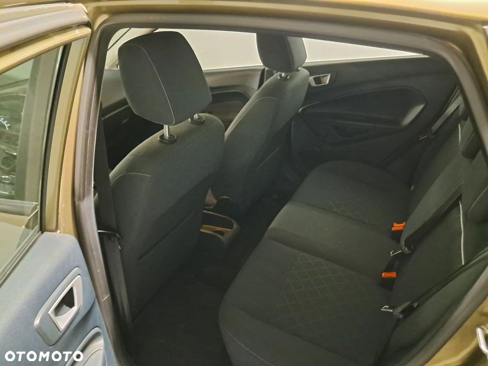 Ford Fiesta - 7