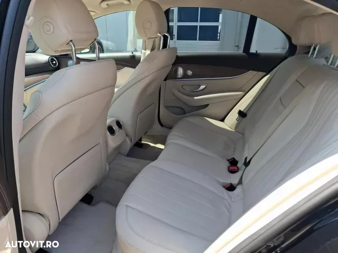 Mercedes-Benz E 220 d All-Terrain 4MATIC Aut. - 18