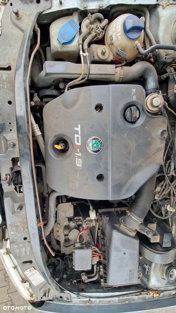 Skoda Octavia II na części - 4