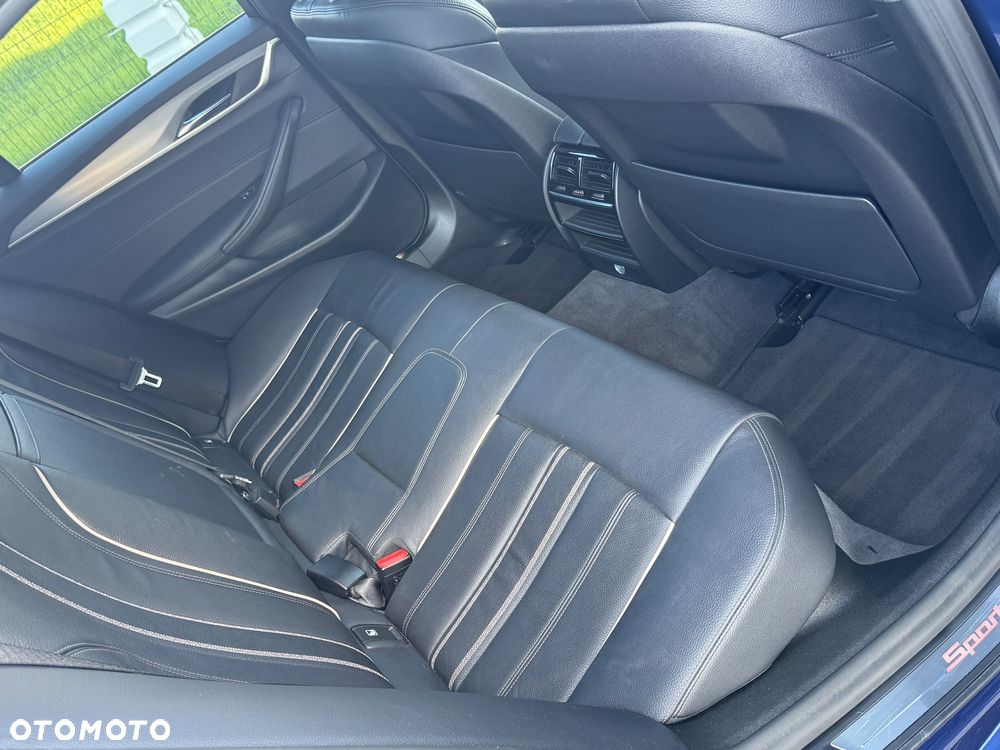 BMW Seria 5 520d xDrive Sport Line sport - 18