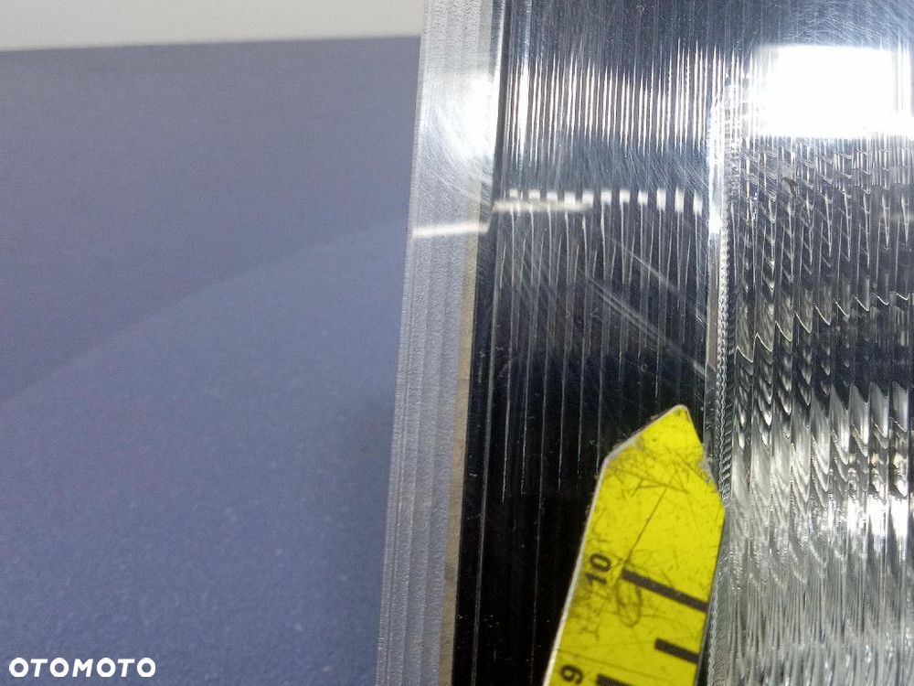 BMW IX I20 LAMPA TYŁ PRAWA TYLNA WEWNĘTRZNA 7953792 - 8