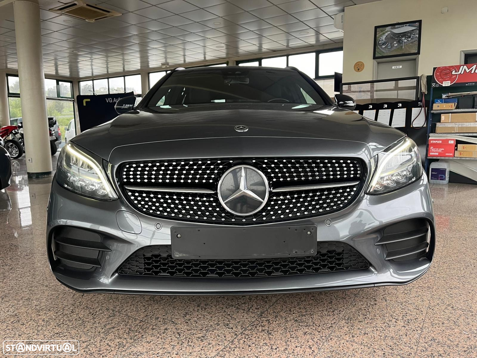 Mercedes-Benz C 220 d AMG Line - 4