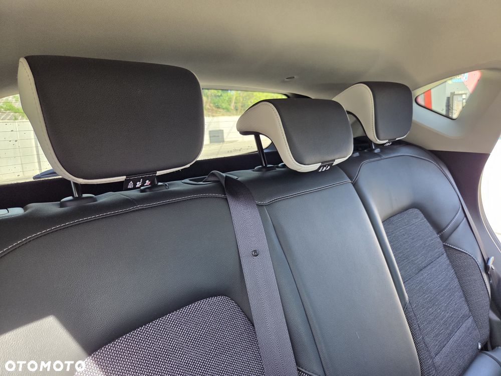 Renault Captur 1.0 TCe Techno - 10