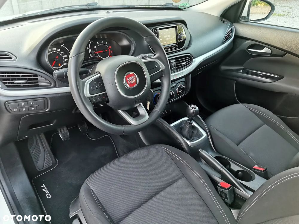 Fiat Tipo 1.4 16V More - 9