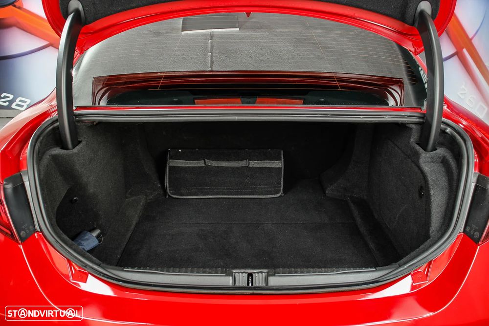 Alfa Romeo Giulia 2.9 Bi-Turbo Quadrifoglio AT8 - 28