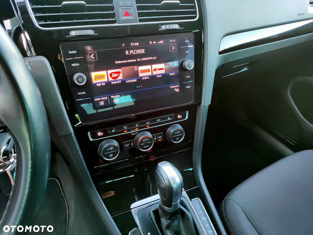 Volkswagen Golf - 8