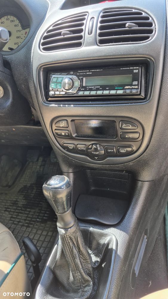 Peugeot 206 - 3