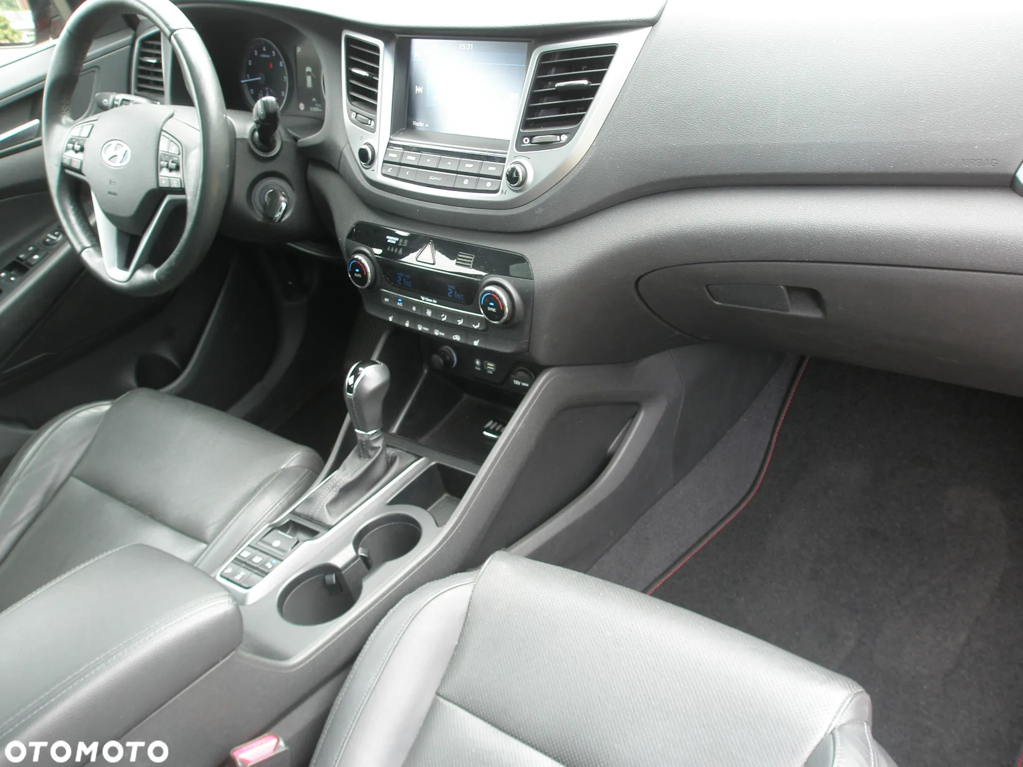 Hyundai Tucson 1.6 GDi 4WD DCT Premium - 29